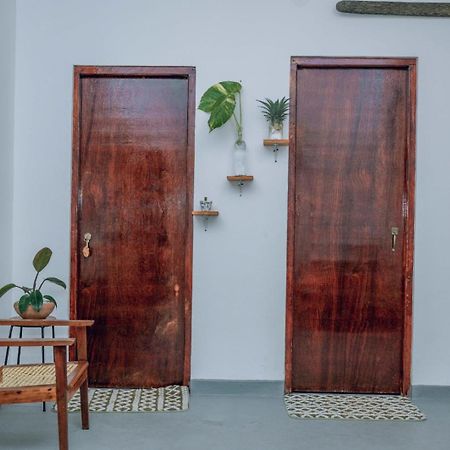 Cosynsurf Bed & Breakfast Matara Bagian luar foto