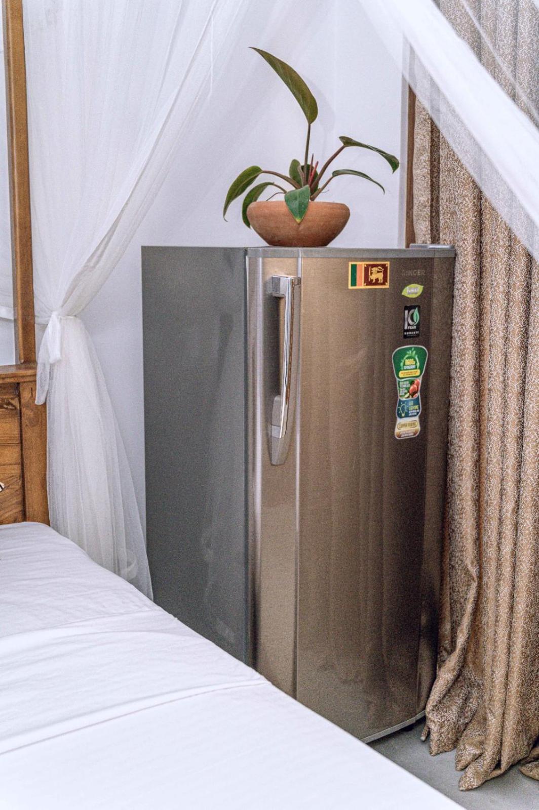 Cosynsurf Bed & Breakfast Matara Bagian luar foto